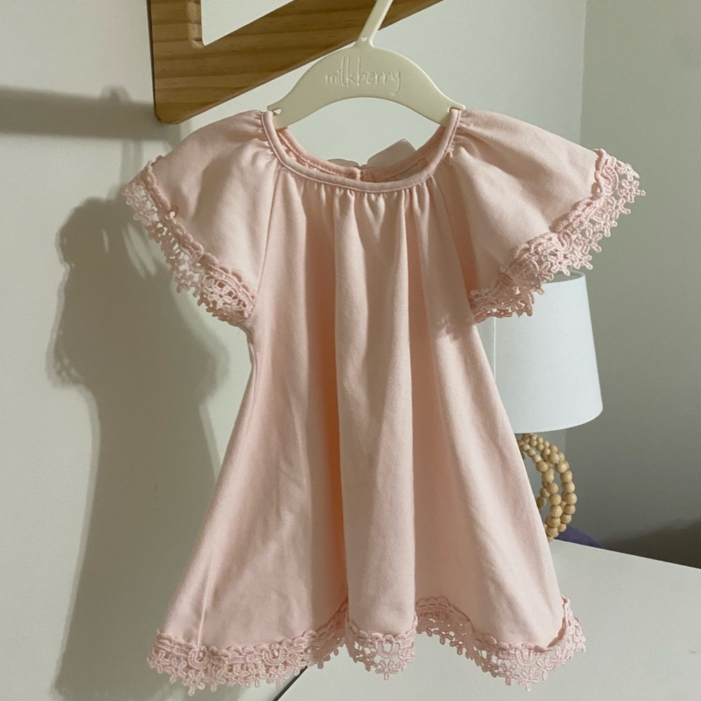 🎀🎀🎀 Bow Dress 6-9 months Baby Girl Pink Dress with Lace Trim and accent bow